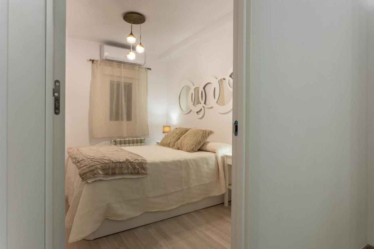 Center Deluxe II Apartment Гранада Екстериор снимка
